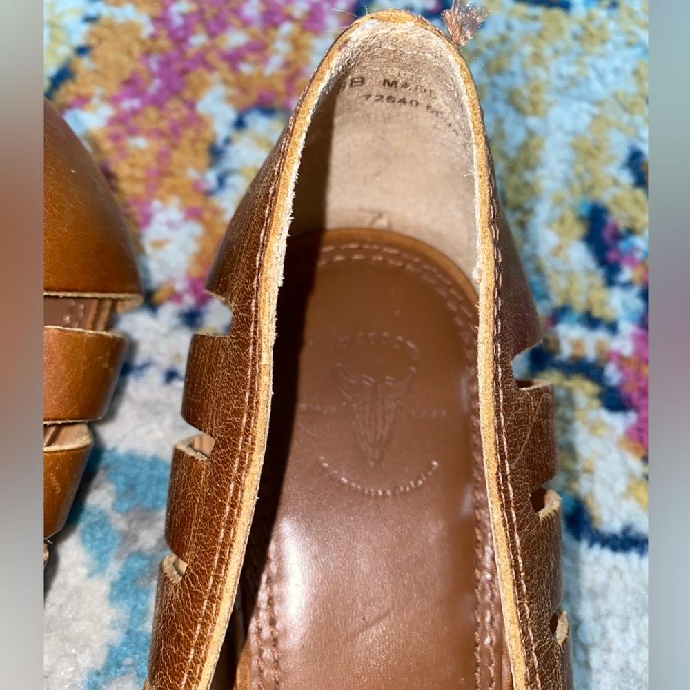 FRYE Leather Ballet Flats Slip On Shoes Sandals Peep Toe Cut Outs Tan Size 8B - Picture 5 of 6